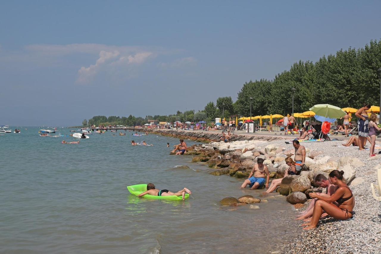Happy Camp Mobile Homes In Butterfly Camping Village Peschiera del Garda Eksteriør bilde